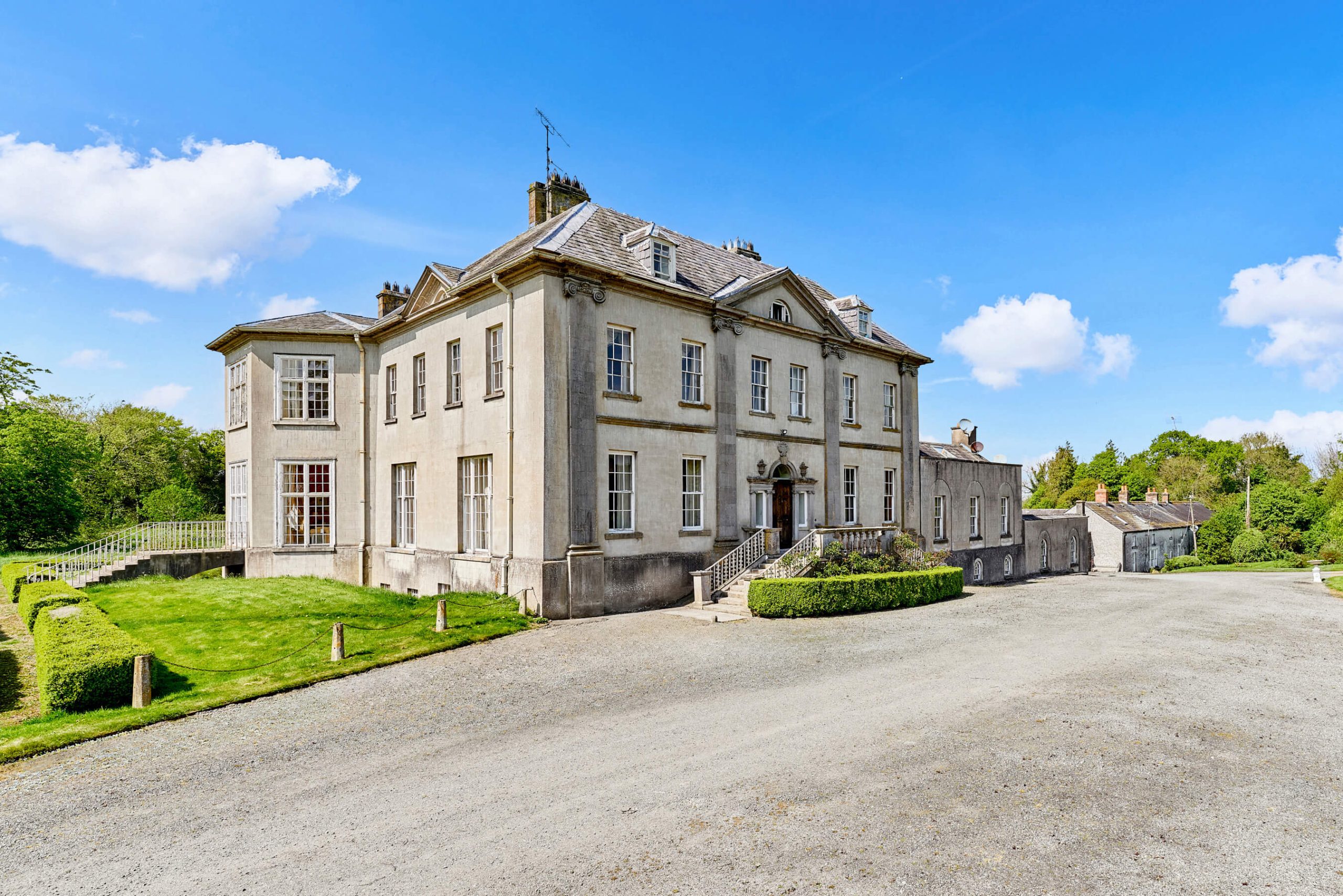 Mountainstown House, Navan, Co. Meath on 121 Acres